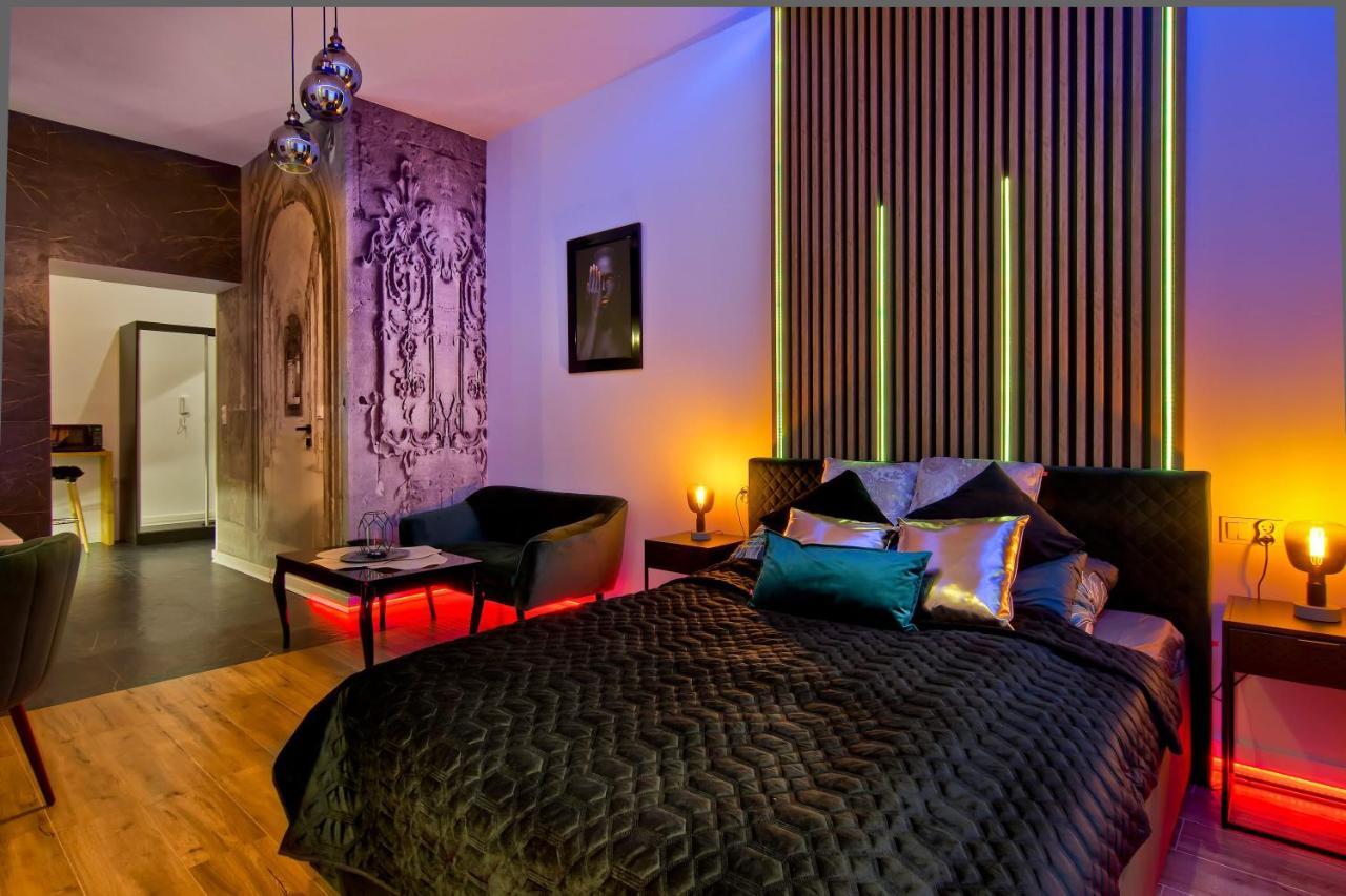 קרקוב Apartament Czarny Z Jacuzzi מראה חיצוני תמונה